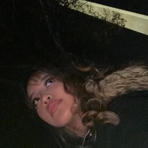 Meet your Posher, Lee